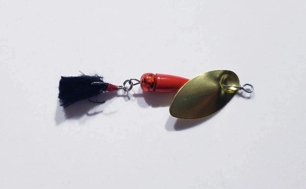 SS05 - SONIC SPINNER DRESSED TREBLE HOOK