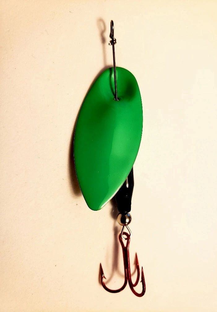 SS06 - SOLID COLOR SONIC SPINNERS