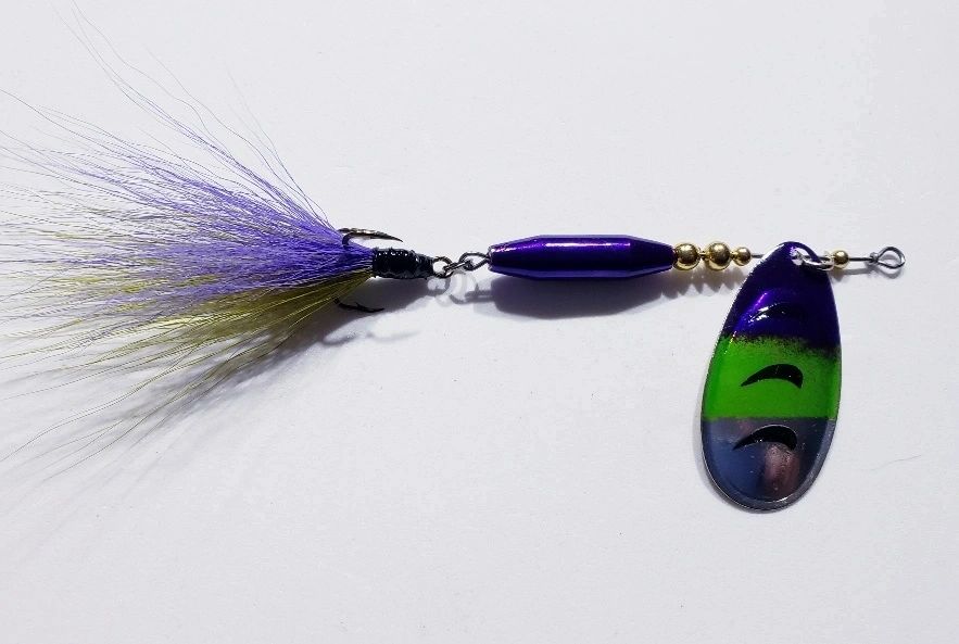 FB05 - FRENCH BLADE SPINNER/BUCK TAIL