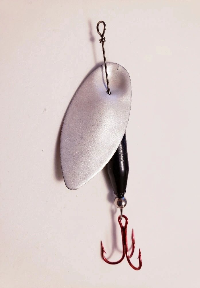 SS06 - SOLID COLOR SONIC SPINNERS