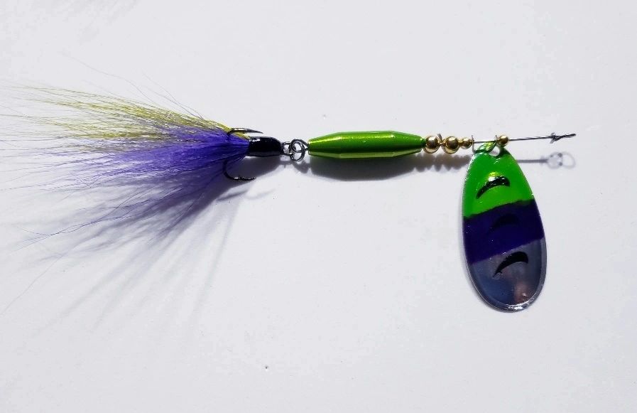 FB05 - FRENCH BLADE SPINNER/BUCK TAIL